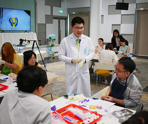 สอนฝังรากเทียม